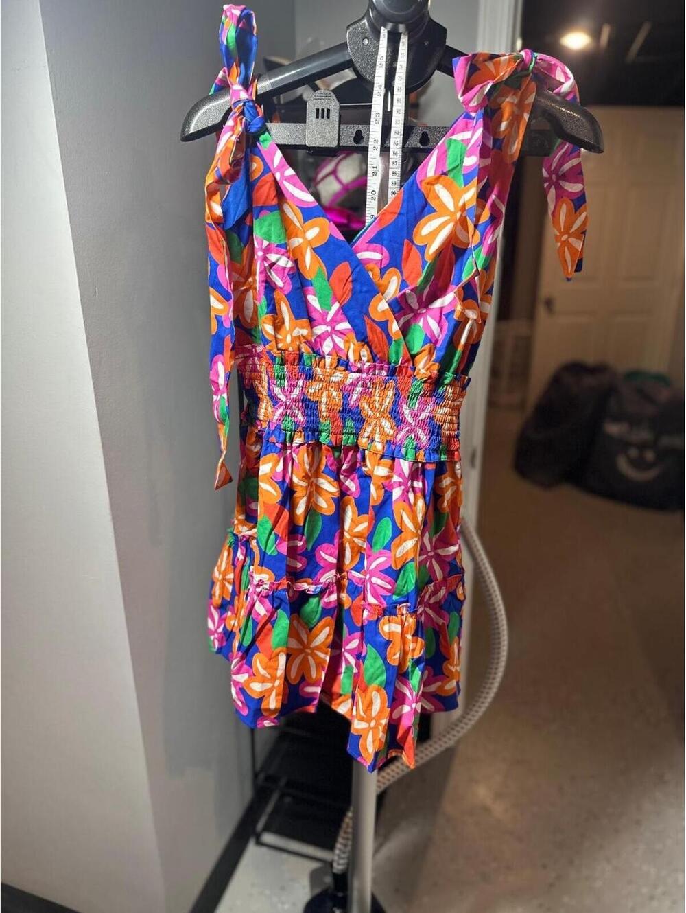 Boutique Floral Romper Tie Strap Smocked Waist Blue Pink Orange Resort Medium - Picture 3 of 3